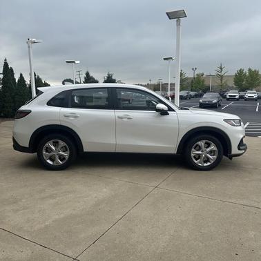 2025 Honda HR-V LX