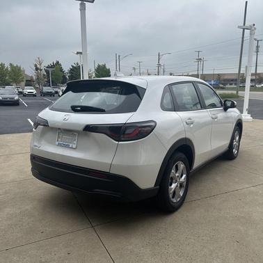 2025 Honda HR-V LX