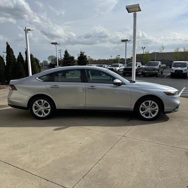 2025 Honda Accord LX 1.5T