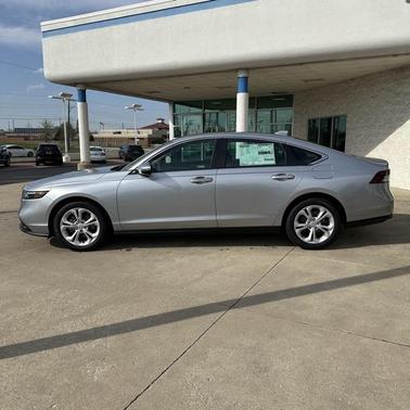 2025 Honda Accord LX 1.5T