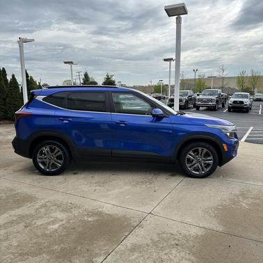 2023 Kia Seltos S