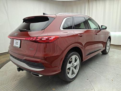 2025 Audi Q5 Premium Plus