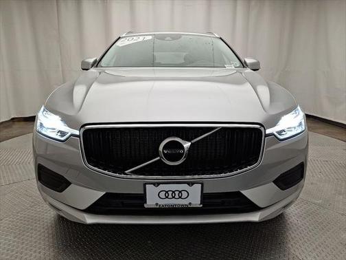 2021 Volvo XC60 T6 Momentum