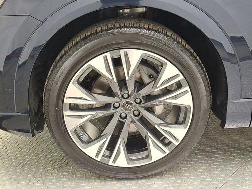 2026 Audi Q8 55 Premium Plus