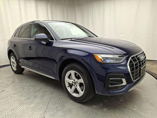Navarra Blue Metallic 2023 Audi Q5 40 Premium