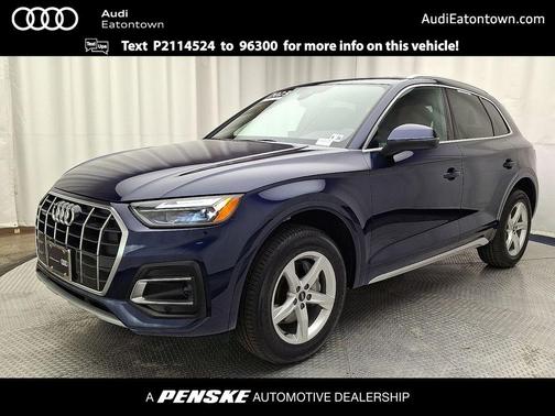 Navarra Blue Metallic 2023 Audi Q5 40 Premium