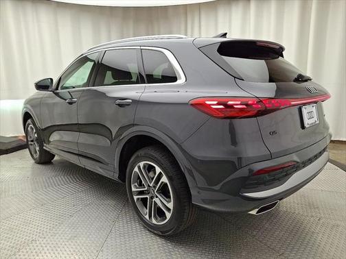 2025 Audi Q5 Premium