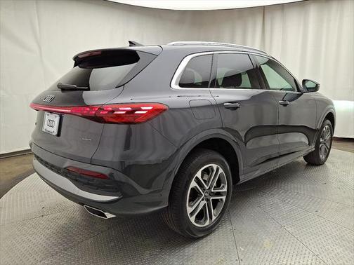 2025 Audi Q5 Premium