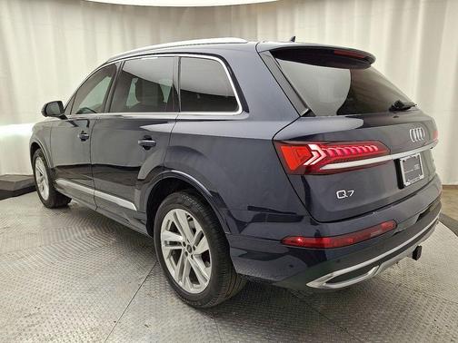 2023 Audi Q7 45 Premium