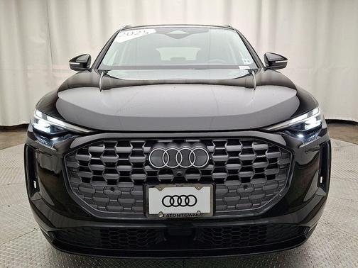 2025 Audi Q5 Premium TFSI quattro S tronic