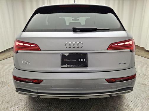 2023 Audi Q5 40 Premium