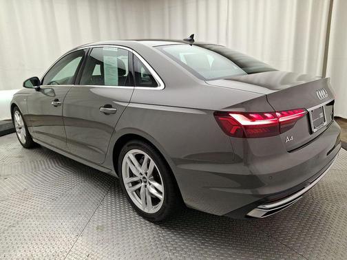 2023 Audi A4 45 S line Premium