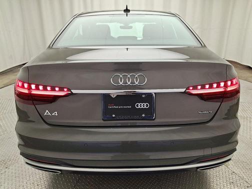 2023 Audi A4 45 S line Premium