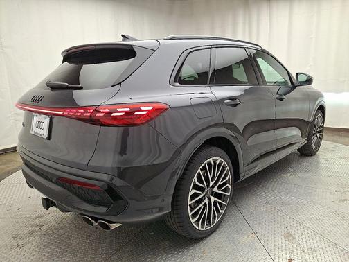 2025 Audi SQ5 3.0T Premium Plus