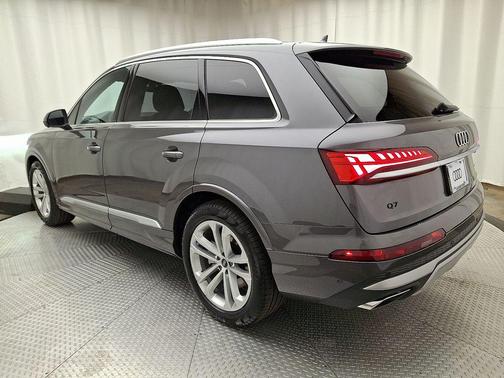 2026 Audi Q7 55 Premium Plus