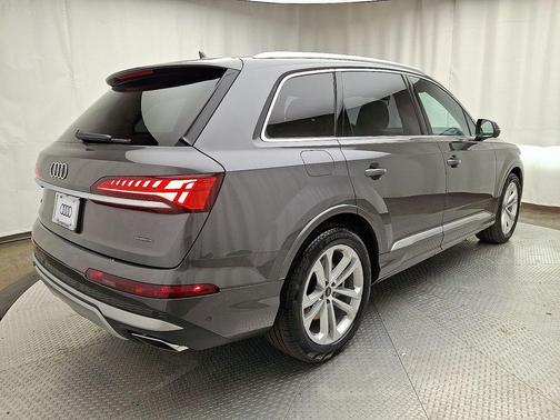 2026 Audi Q7 55 Premium Plus