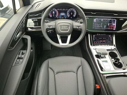 2026 Audi Q7 55 Premium Plus