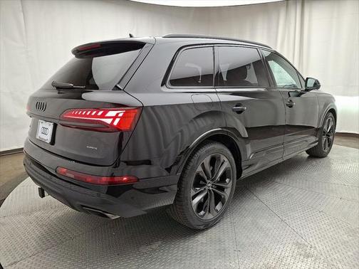 2025 Audi Q7 55 Prestige