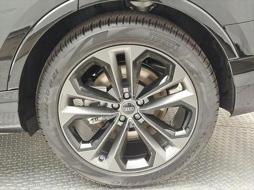 2025 Audi Q7 55 Prestige