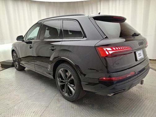 2026 Audi Q7 55 Premium Plus