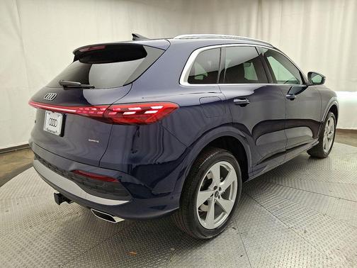 2025 Audi Q5 Premium Plus