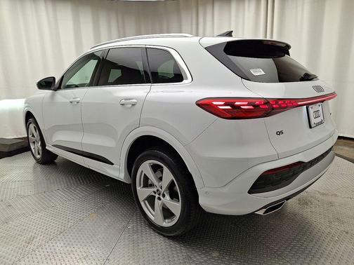 2025 Audi Q5 Premium Plus