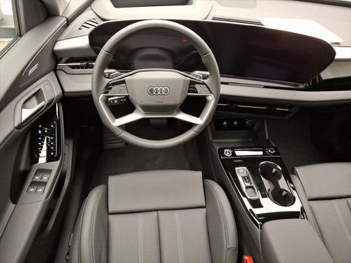 2025 Audi Q6 e-tron Premium Plus quattro