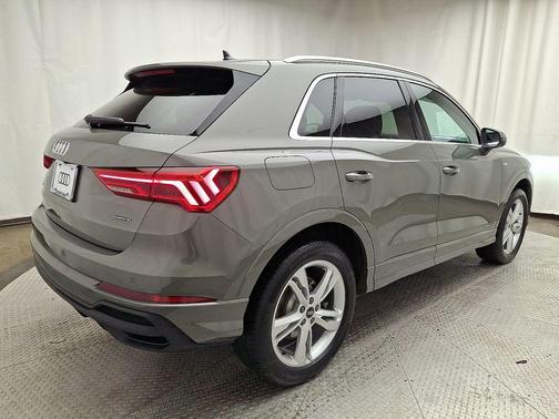 2024 Audi Q3 45 S line Premium Plus