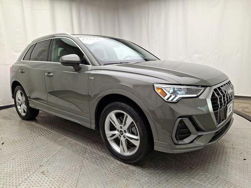 2024 Audi Q3 45 S line Premium Plus