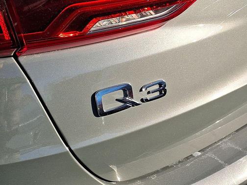 2024 Audi Q3 45 S line Premium Plus