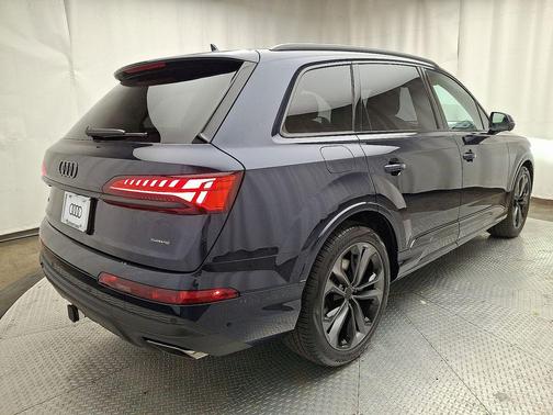 2026 Audi Q7 55 Premium Plus