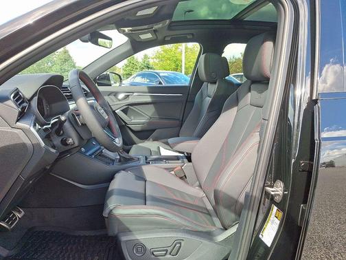 2025 Audi Q3 45 S line Premium Plus