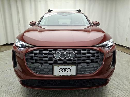 Grenadine Red Metallic 2025 Audi Q5 Premium TFSI quattro S tronic