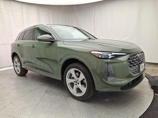 2025 Audi Q5 Premium Plus