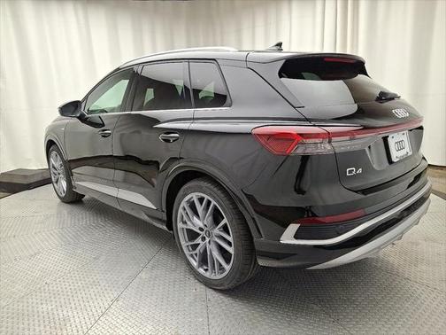 2025 Audi Q4 e-tron Premium Plus 55 quattro