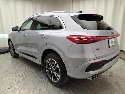 2025 Audi Q5 Premium TFSI quattro S tronic