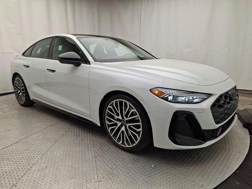 Glacier White Metallic 2026 Audi S5 Premium Plus TFSI quattro S tronic