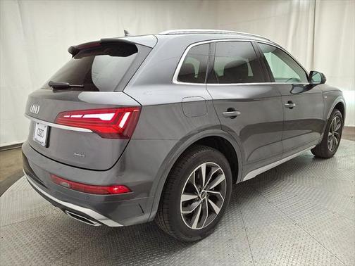 2022 Audi Q5 45 S line Premium