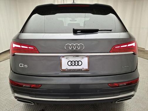 2022 Audi Q5 45 S line Premium