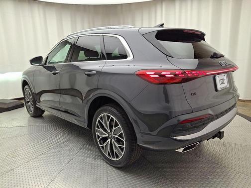 2025 Audi Q5 Premium Plus