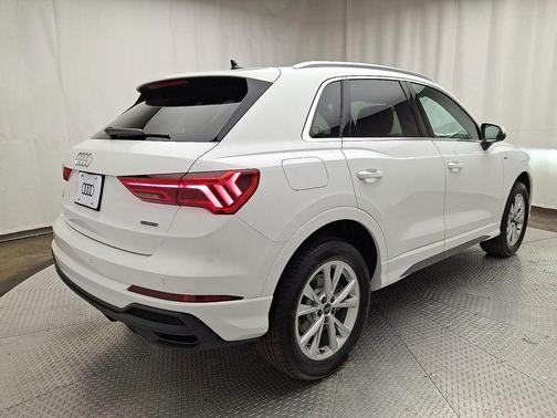 2025 Audi Q3 45 S line Premium Plus