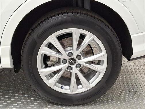 2025 Audi Q3 45 S line Premium Plus