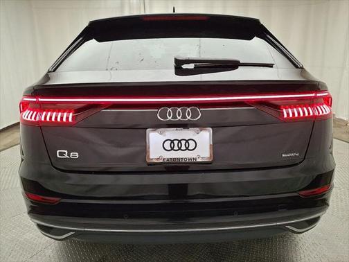 2021 Audi Q8 55 Premium
