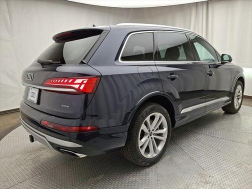 2025 Audi Q7 55 Premium Plus