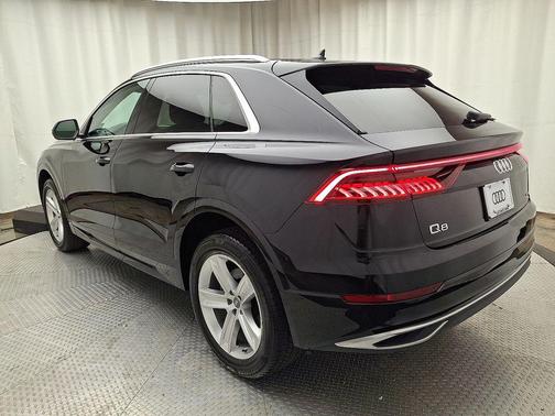 2020 Audi Q8 55 Premium