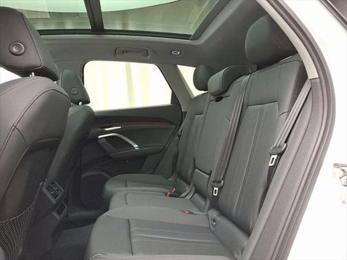 2025 Audi Q5 Premium