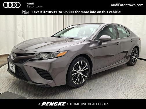 2019 Toyota Camry SE