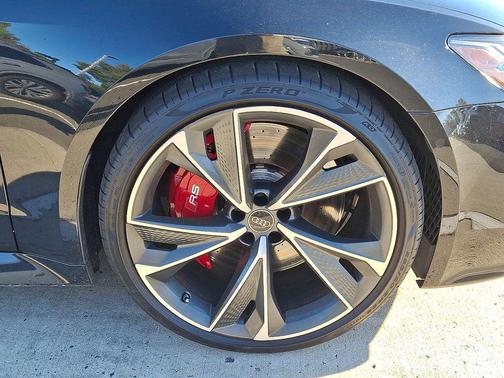2023 Audi RS 7 4.0T