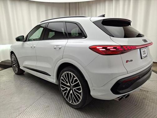 2025 Audi SQ5 3.0T Premium Plus