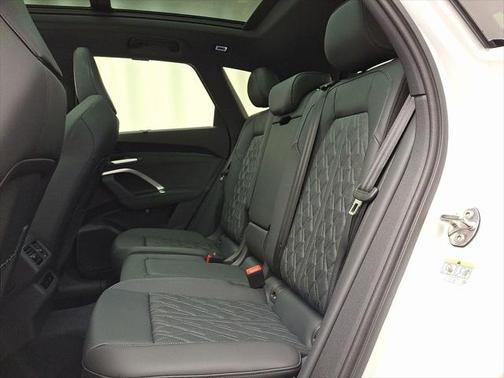 2025 Audi SQ5 3.0T Premium Plus